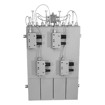 Combinador 148-174 MHz, para 4 Canales, 125 Watt, 200 KHz (min.) Sep. entre Tx-Tx, Aisladores Dobles, Conectores N Hembra.