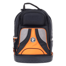 Mochila para herramientas Tradesman Pro™ de 36,8 cm en color negro con 39 bolsillos (No incluye herramientas).
