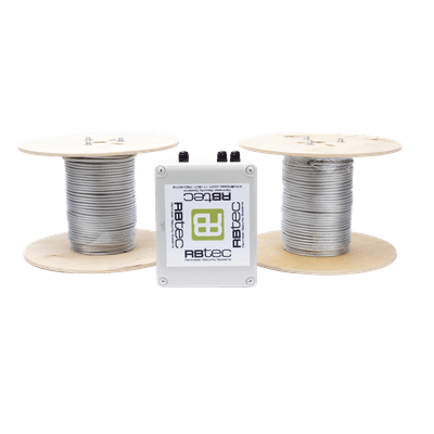 Kit IRONCLAD de Cable Sensor Perimetral Blindado / 150 m (492 ft) / 2 Zonas Independientes / Deteccion por Vibracion / Sin Falsas Alarmas / Tarjeta LPU400 / Calibracion por Software
