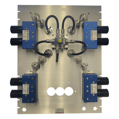 Combinador en Panel para Rack 19" 400-512 MHz, 4 Canales (8" Diam.) 250 kHz, 100/150 Watt, N Hembras.