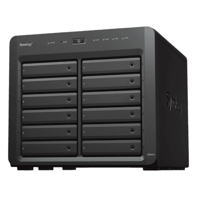NAS Synology DiskStation DS2422+ | 12 Bahías | Expandible a 24 Bahías | Procesador AMD Ryzen Quad-Core | Hasta 32 GB DDR4 ECC | Caché NVMe SSD | Redes 10/25GbE | Compatible con Virtualización y Vigilancia.