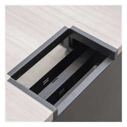 Consola Profesional para Monitoreo y Cómputo / Acero Laminado y Madera / Ranura para Base de Monitores / Tomacorriente 15A / Iluminación LED / 1.64 ft (0.5 m) de Profundidad