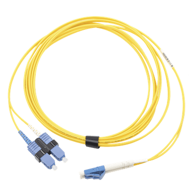 Jumper de Fibra Óptica Monomodo (OS2), XGLO, LC/UPC-SC/UPC Duplex, OFNR, Color Amarillo, 3 Metros (9.84 Pies)