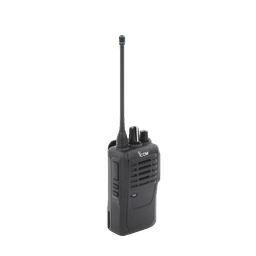 Radio portátil analógico UHF en rango de frecuencia de 450-520 MHz, 5 W de potencia de RF, 16 canales. Incluye: batería, cargador, antena, tapa de accesorios y clip.
