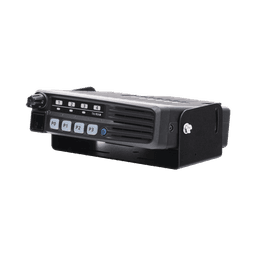 Radio Móvil Analógico en rango de frecuencia 136-174 MHz, 50 W de potencia de RF. Incluye micrófono, cable de corriente y bracket.