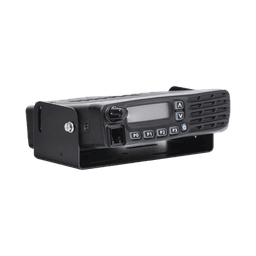Radio móvil digital NXDN con Pantalla, 45 W, 400-470MHz, 128 canales, analógico, digital, mezclado, convencional, trunking   Incluye micrófono, cable de corriente y bracket.