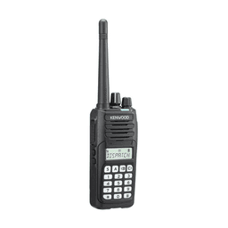 Radio portátil VHF 136-174 MHz, Digital NXDN-Analógico, DTMF, IP67, 5 Watts, 260 Canales, Roaming, Encriptación, GPS, Inc. antena, batería, cargador y clip