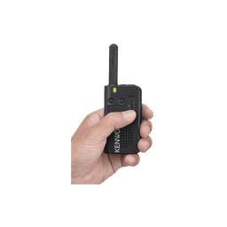 440-480 MHz, 1.5 W, 4 canales, Scan, VOX, MIL-STD-810. Incluye Antena/Batería/Clip/Cargador