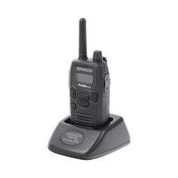 450-470 MHz, 16 canales, 1.5 Watts, VOX, Scaner, Incluye antena, batería, cargador y clip.