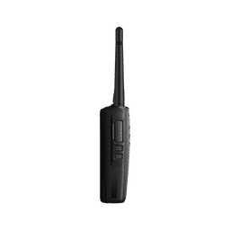 136-174 MHz,5 W, doble slot, compatible con DMR Tier II convencional. Incluye Batería, Antena, cargador y clip.