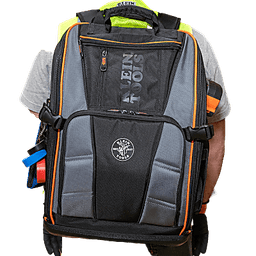 Mochila Profesional para Herramientas / 27 Bolsillos / Acceso Rápido y Estación de Trabajo / Base Moldeada Ancha / Interior Naranja / USB-C / Soporte para Lámpara